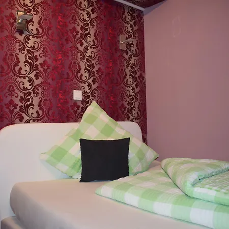 Gaestehaus Zwiebelturm Penzion 3*