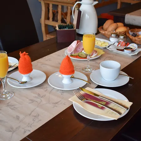 Gaestehaus Zwiebelturm Kerken