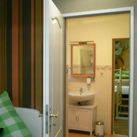 Gaestehaus Zwiebelturm Penzion Kerken