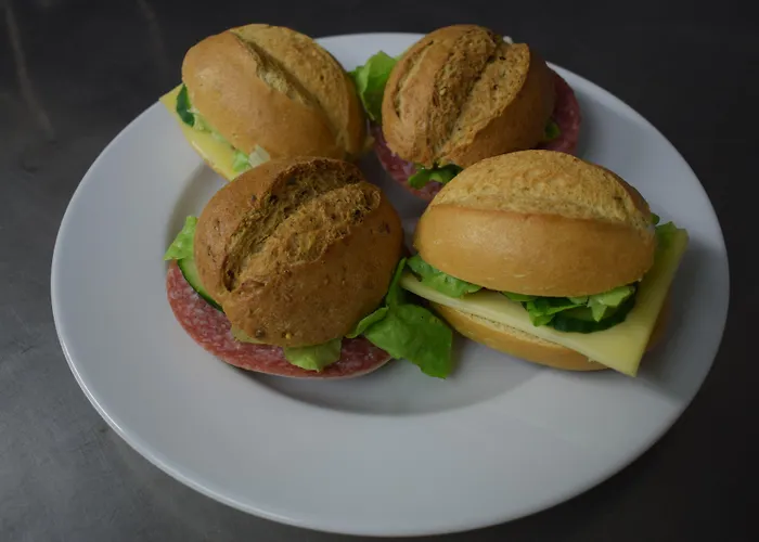 Gaestehaus Zwiebelturm Pensjonat Kerken